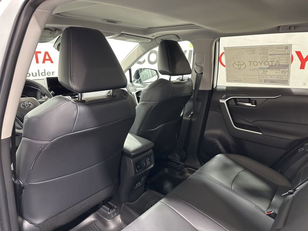 Used 2025 Toyota RAV4 XLE Premium image 21