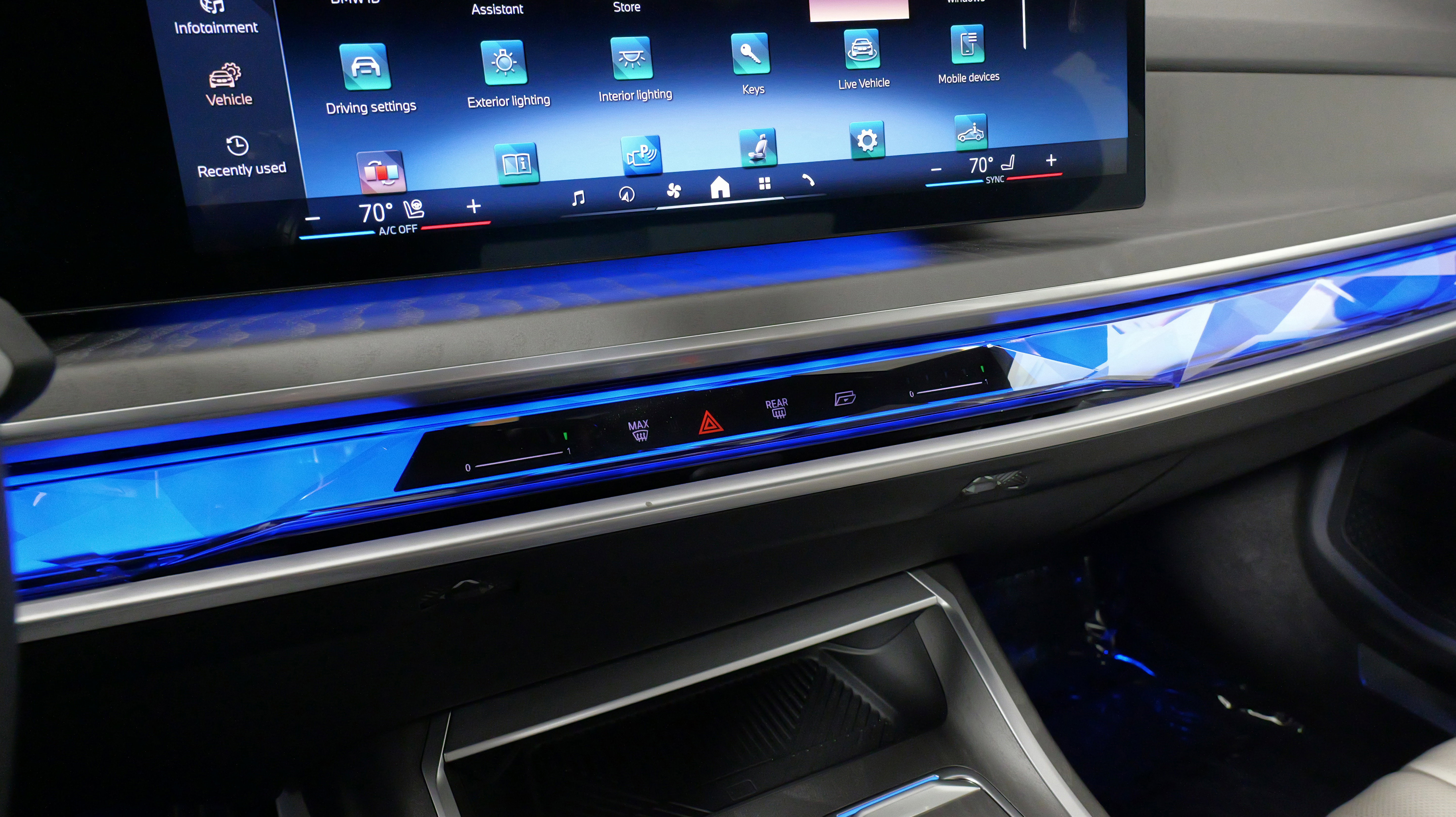 Used 2023 BMW 760i xDrive image 48