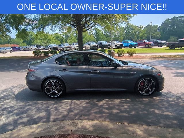 Used 2024 Alfa Romeo Giulia Veloce RWD image 6
