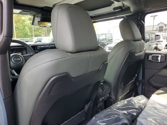 New 2025 Jeep Gladiator Mojave image 15