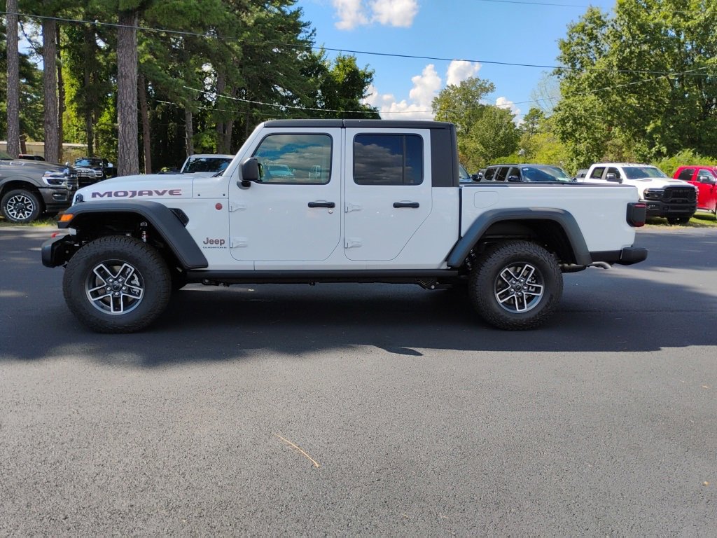 New 2025 Jeep Gladiator Mojave w/ Convenience Group image 8