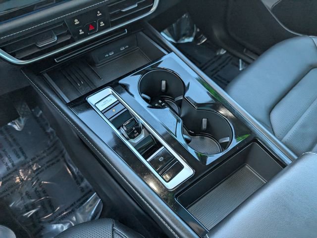 Used 2025 Volkswagen Atlas SEL image 16