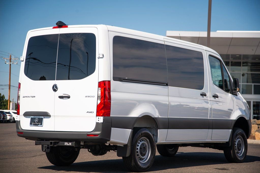 New 2025 Mercedes-Benz Sprinter 144 Cargo image 9