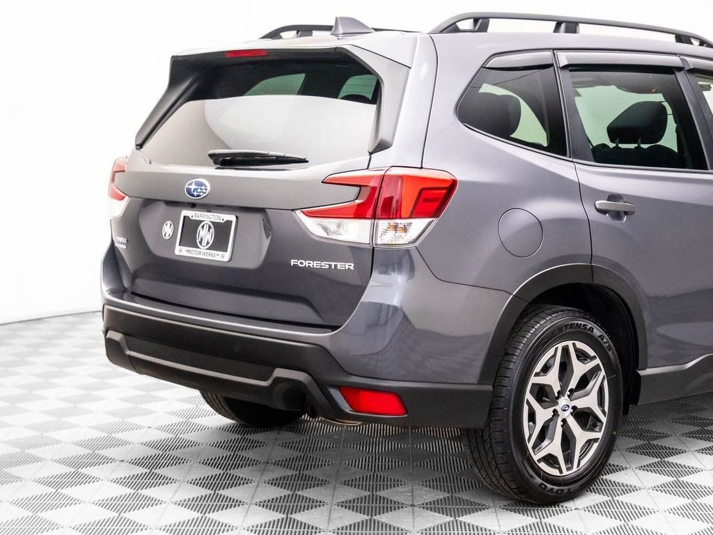 Used 2023 Subaru Forester Premium AWD/4WD image 34