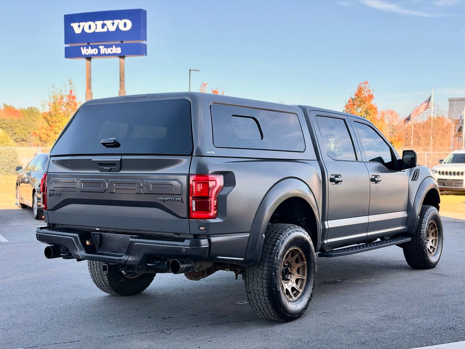 Used 2018 Ford F150 Raptor w/ Equipment Group 802A Luxury image 8