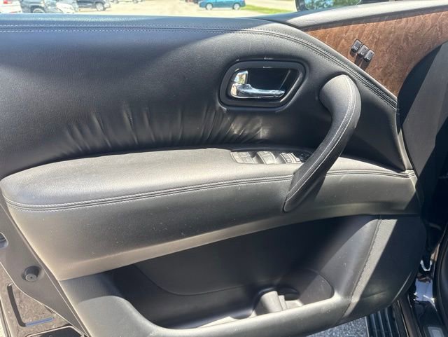 Used 2017 INFINITI QX80 4WD image 25