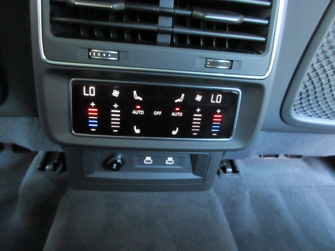 Used 2025 Audi Q7 3.0T Premium Plus w/ Premium Plus Package AWD/4WD image 50