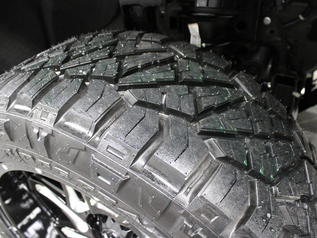 Used 2025 GMC Sierra 1500 Denali Ultimate AWD/4WD image 9