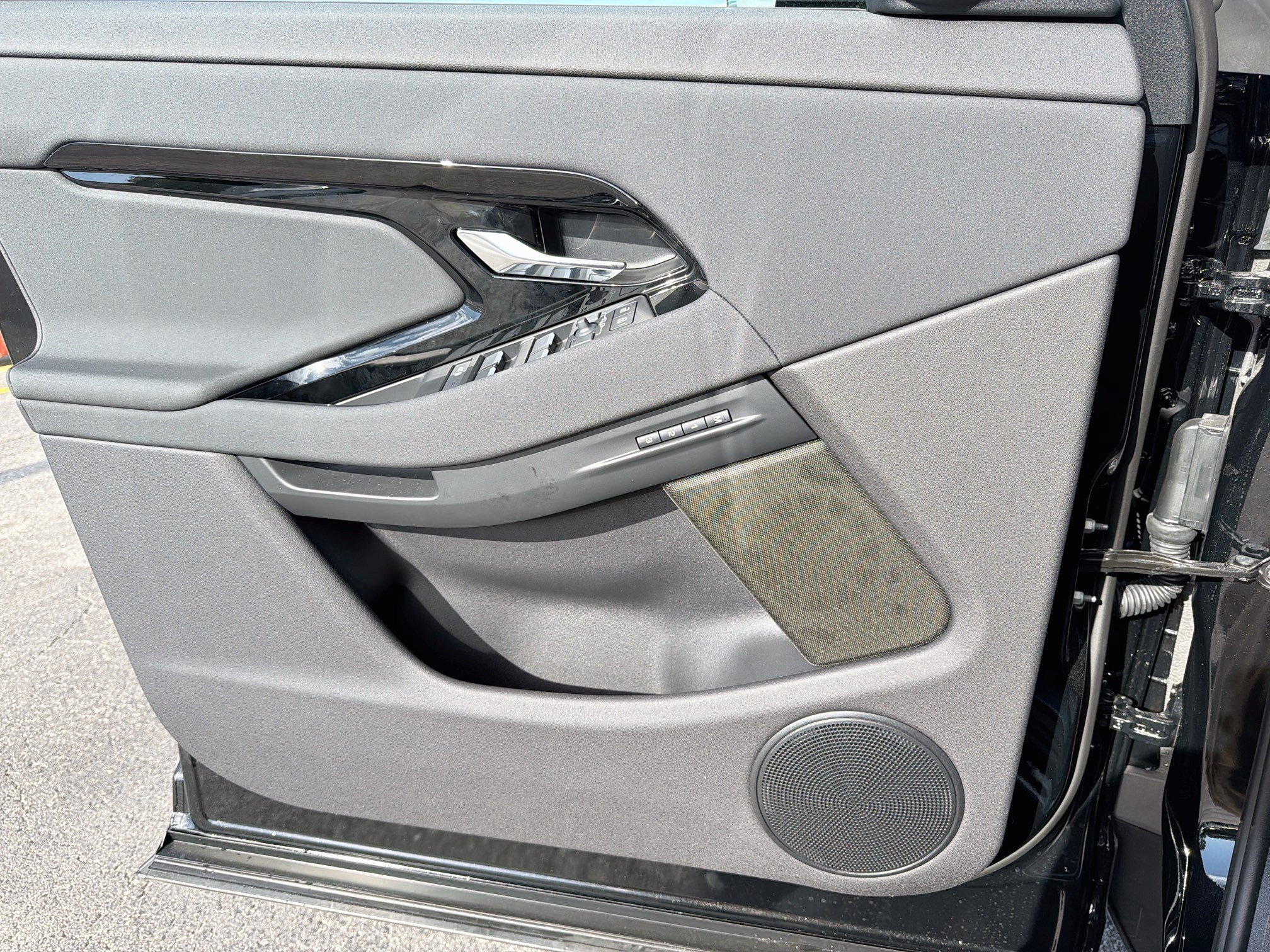 New 2026 Land Rover Range Rover Evoque S AWD/4WD image 21