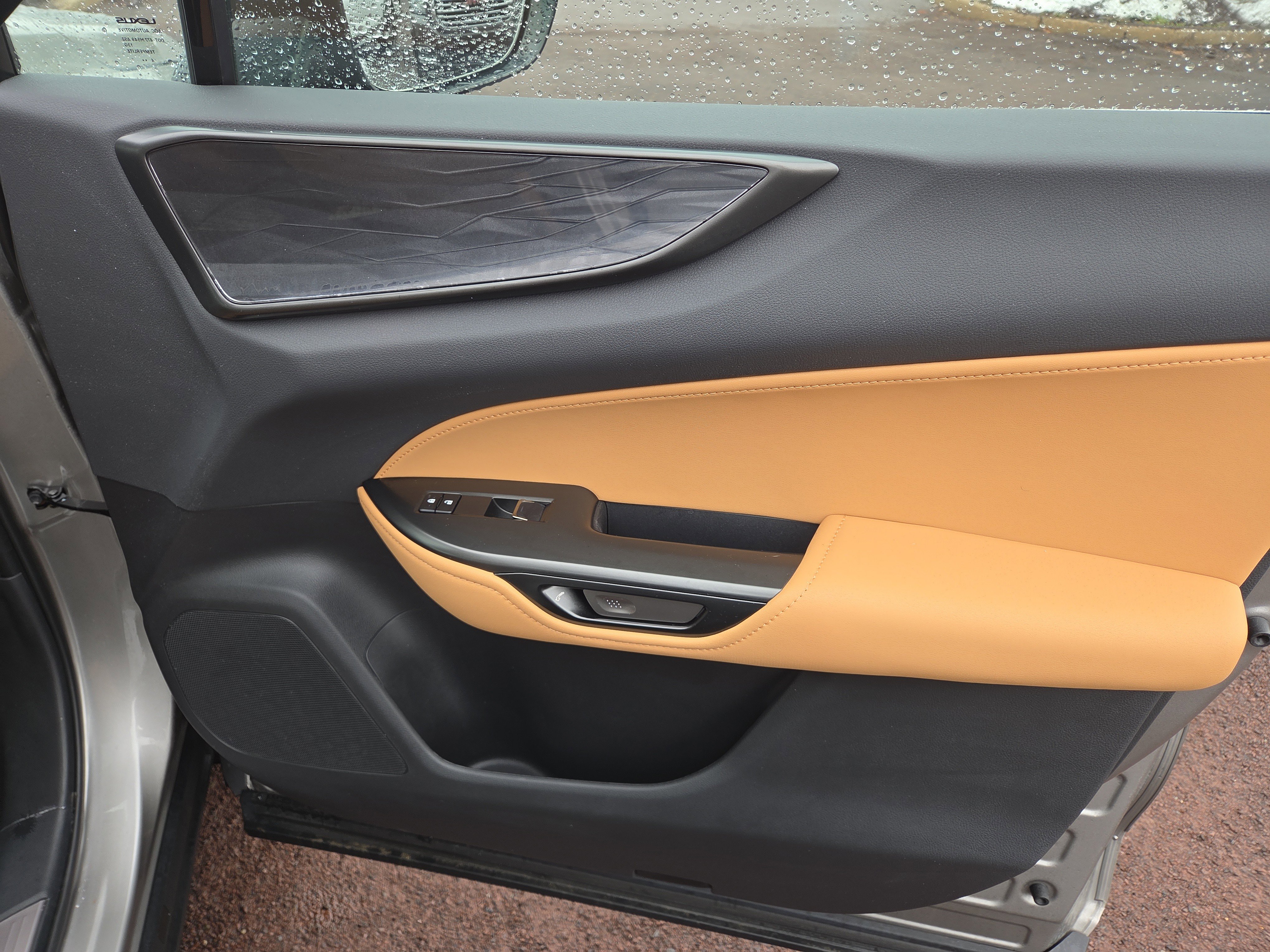 Certified 2025 Lexus NX 350 AWD w/ Accessory Package (2T) image 17