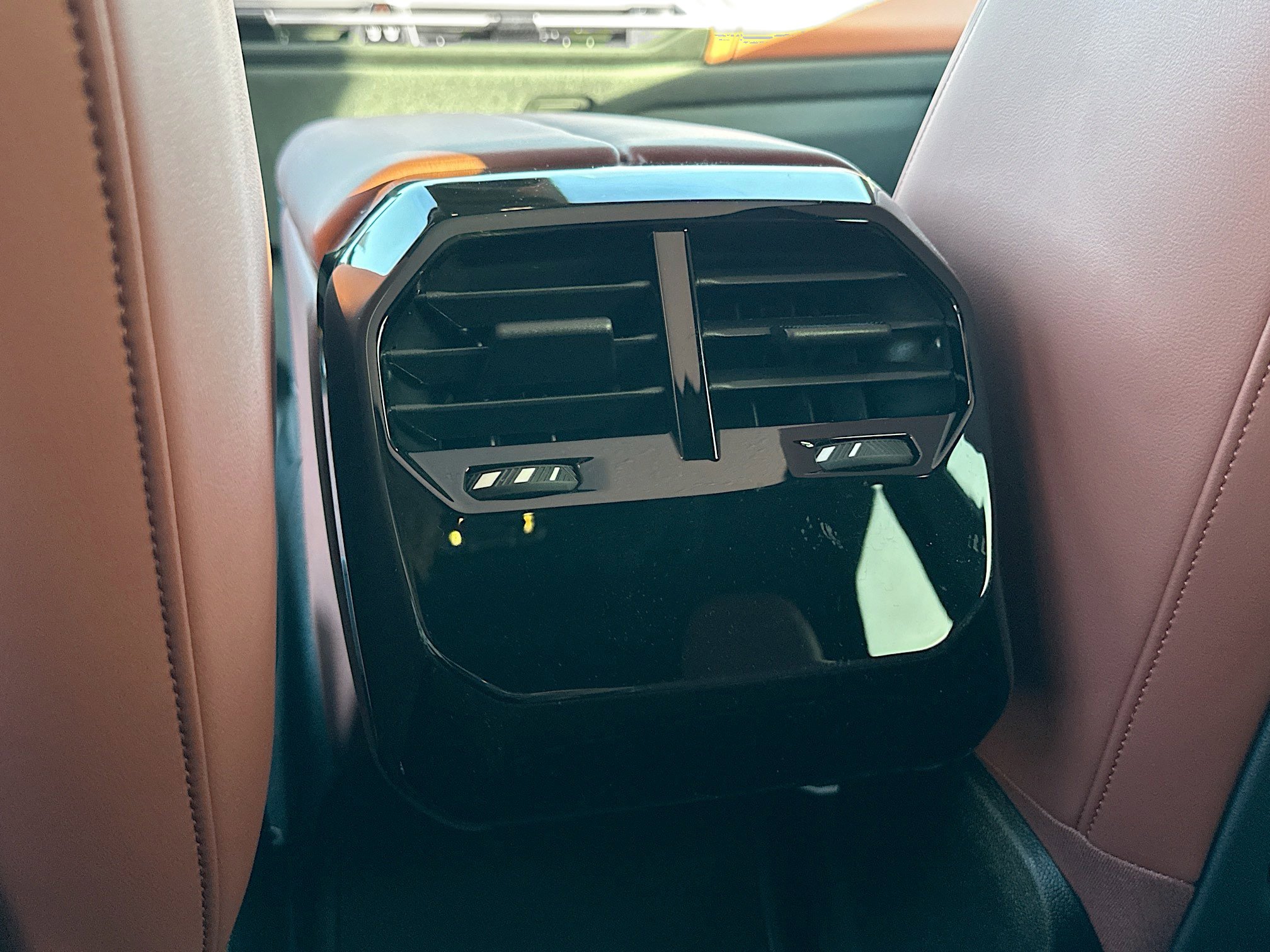 New 2026 BMW iX xDrive45 w/ Premium Package image 20