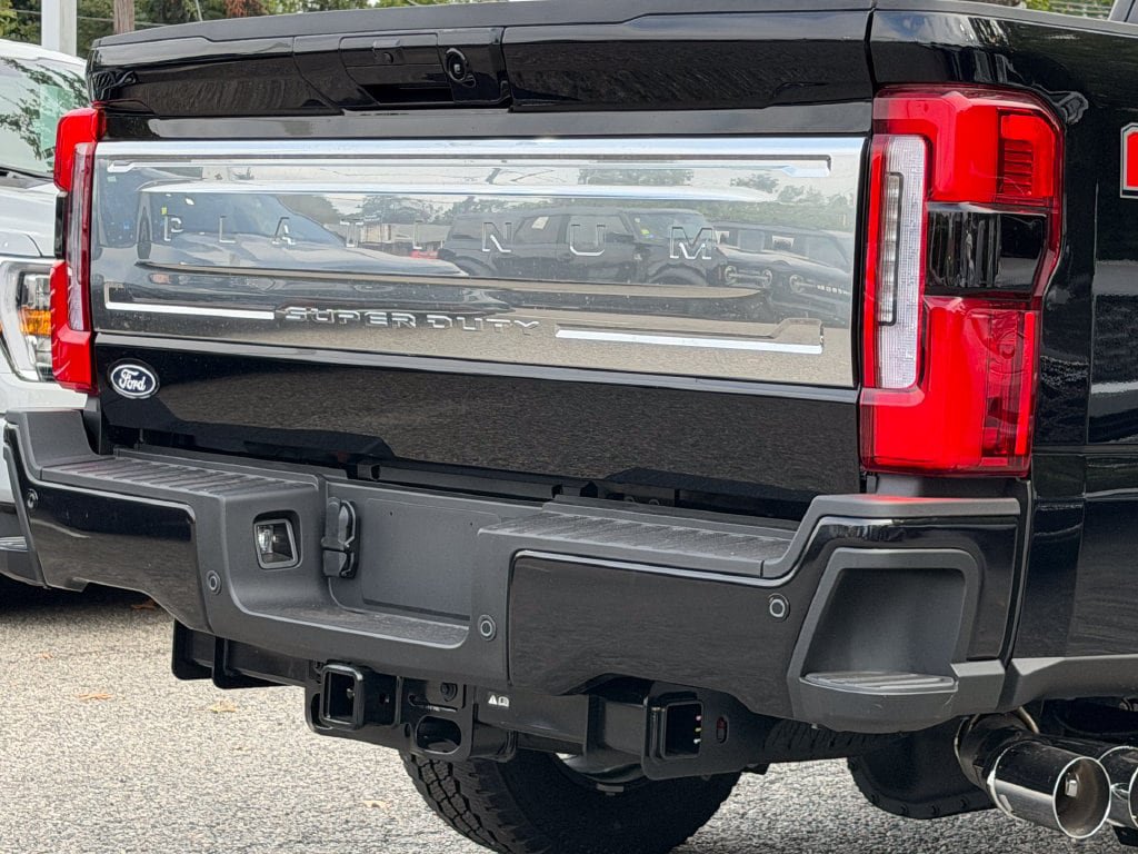 New 2027 Ford F350 Platinum w/ Platinum Plus Package AWD/4WD image 6