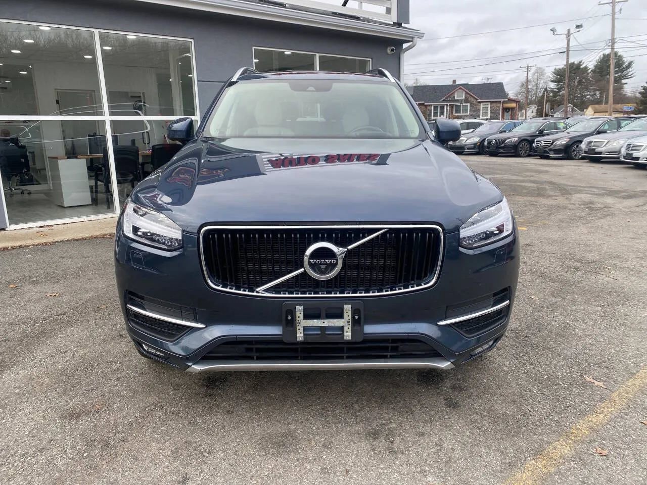 Used 2019 Volvo XC90 T5 Momentum w/ Advanced Package image 2