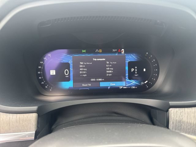 Used 2025 Volvo S90 B6 Plus AWD/4WD image 12