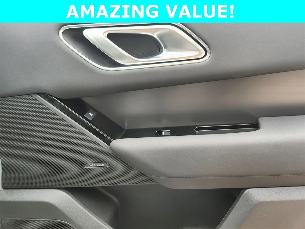 Used 2025 Land Rover Range Rover Velar Dynamic SE image 28