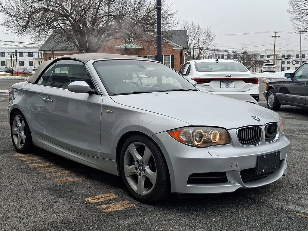 Used 2008 BMW 135i Convertible image 3