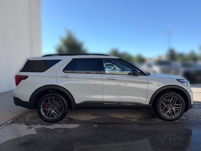 New 2027 Ford Explorer ST-Line w/ Premium Package AWD/4WD image 4