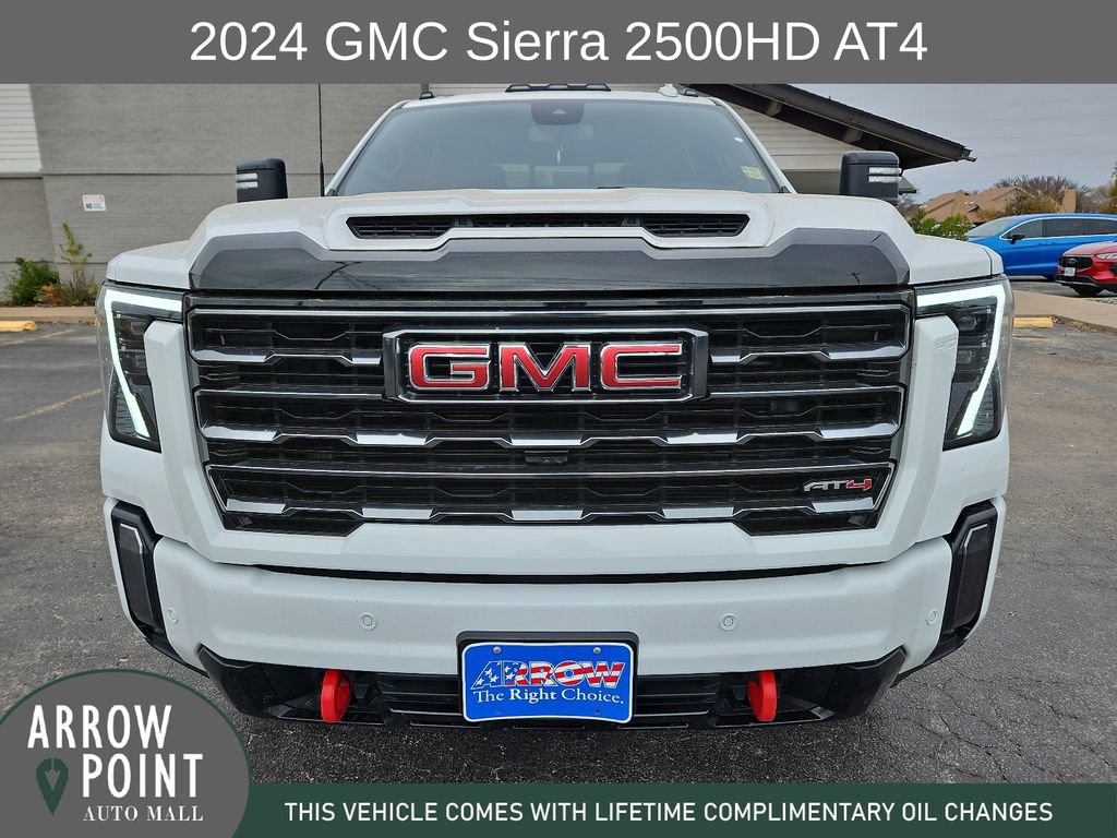 Used 2024 GMC Sierra 2500 AT4 w/ AT4 Preferred Package image 3