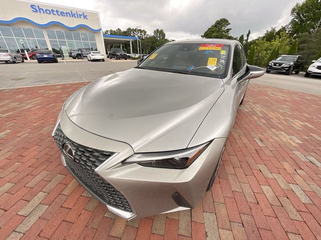 Used 2021 Lexus IS 300 w/ Accessory Package RWD image 11