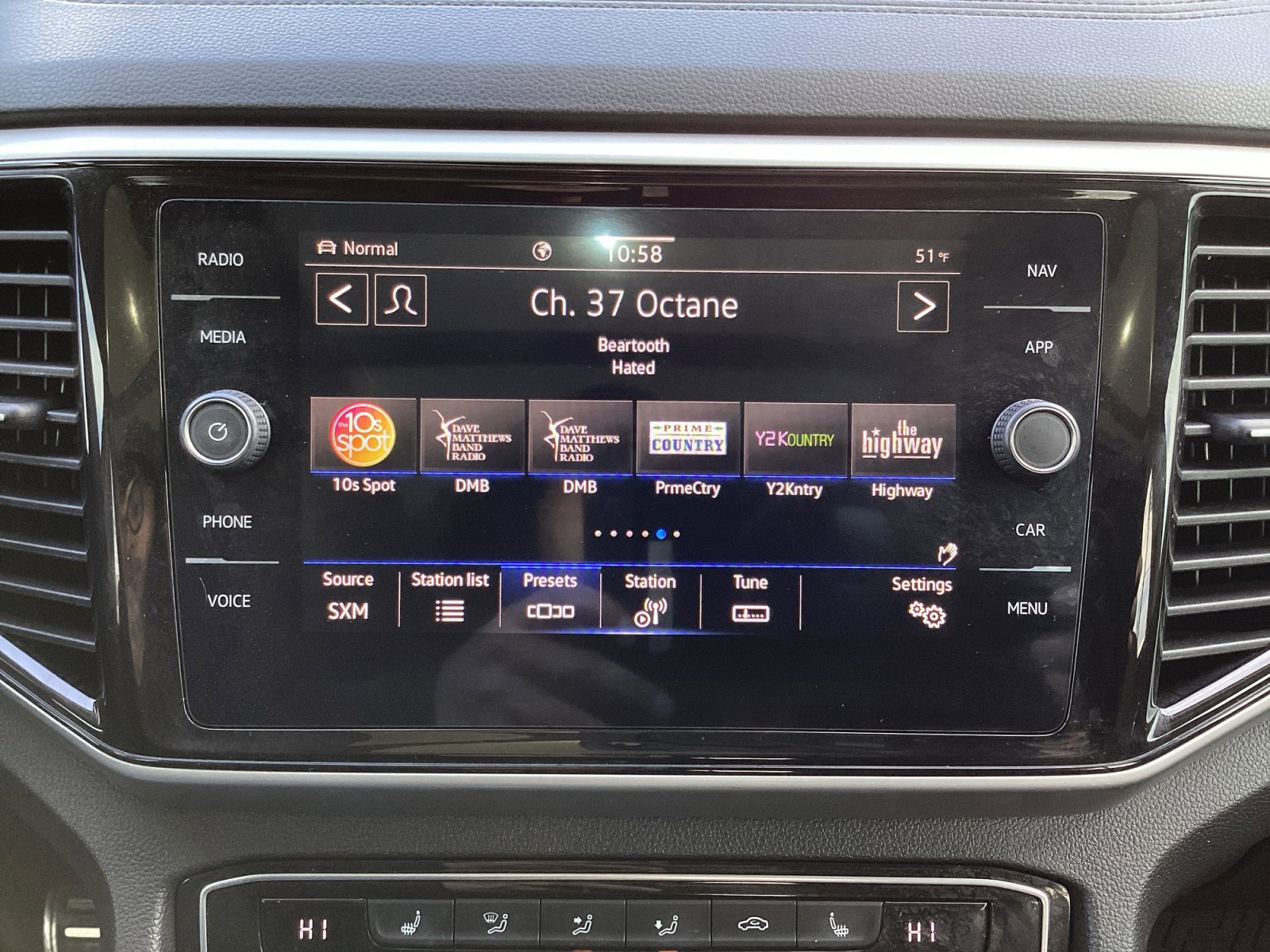 Used 2023 Volkswagen Atlas SEL R-Line image 23