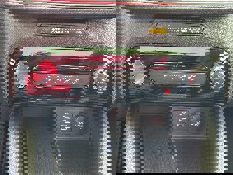 Used 2025 Ford Escape Platinum image 23