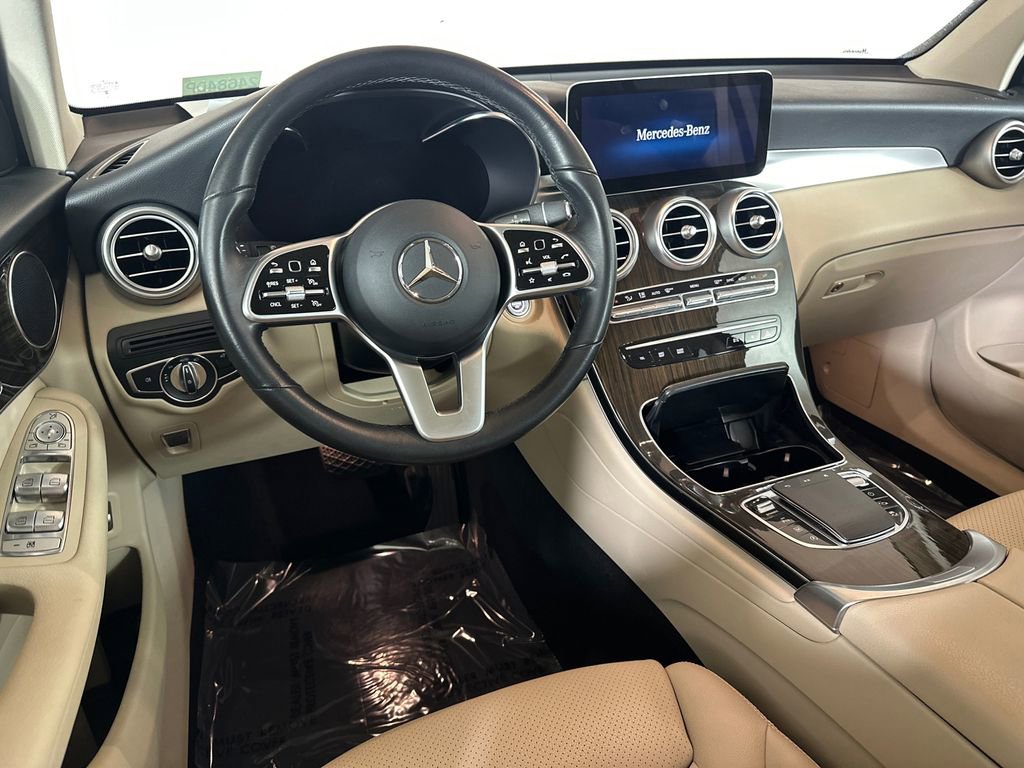 Used 2022 Mercedes-Benz GLC 300 w/ Premium Package Lite image 25