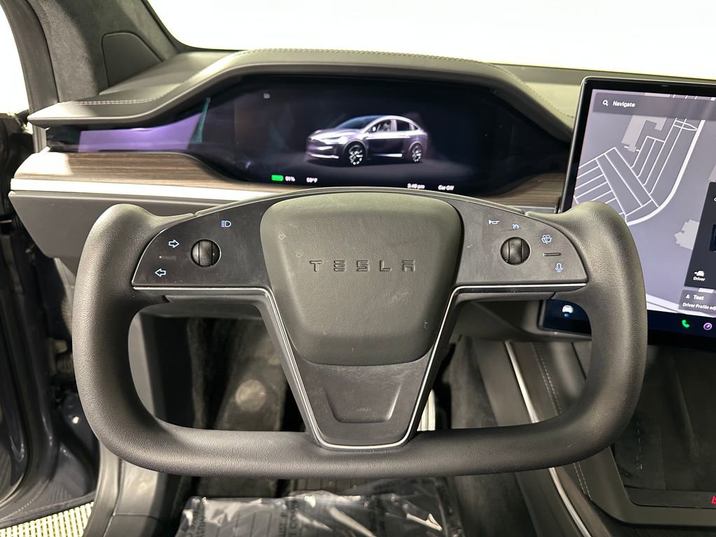 Used 2023 Tesla Model X image 33