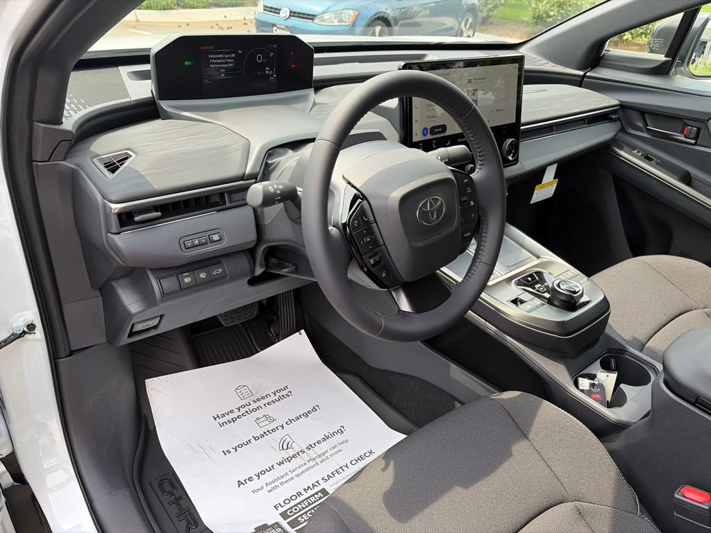 Used 2026 Toyota C-HR AWD/4WD image 26