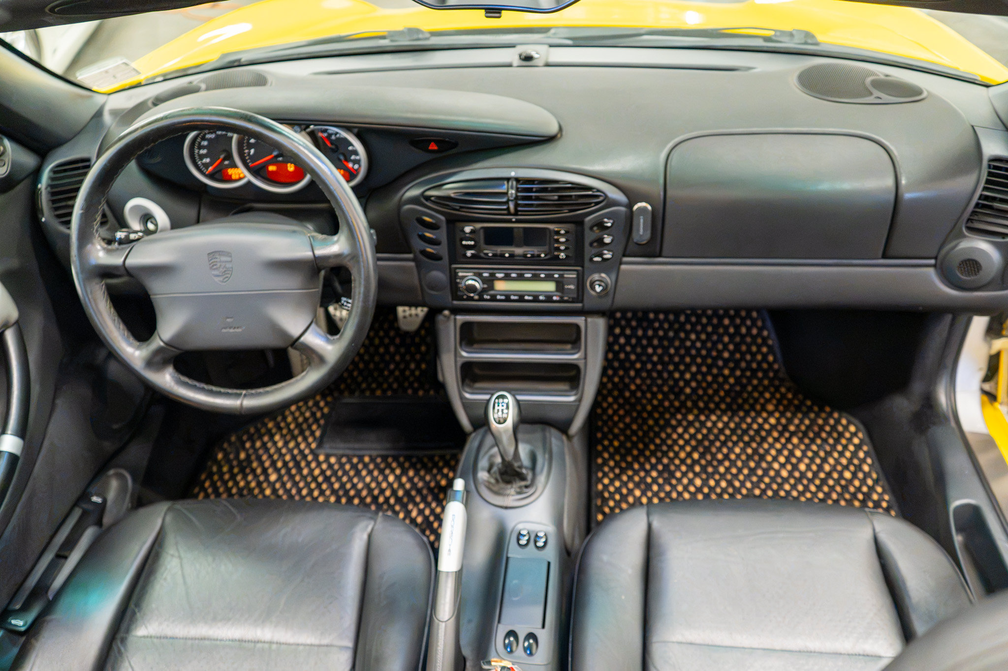 Used 1998 Porsche Boxster RWD image 45