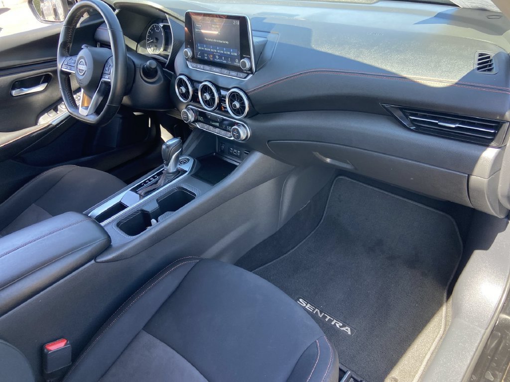 Used 2025 Nissan Sentra SR FWD image 23