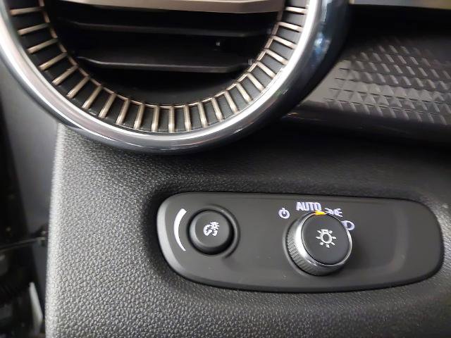 New 2026 Chevrolet Trax ACTIV image 24
