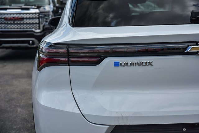 Used 2025 Chevrolet Equinox EV LT image 10