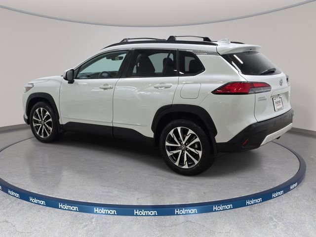 Certified 2023 Toyota Corolla Cross XLE w/ Convenience Package image 7