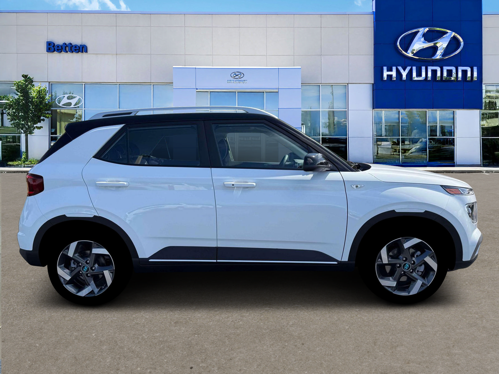 New 2026 Hyundai Venue SEL FWD image 9