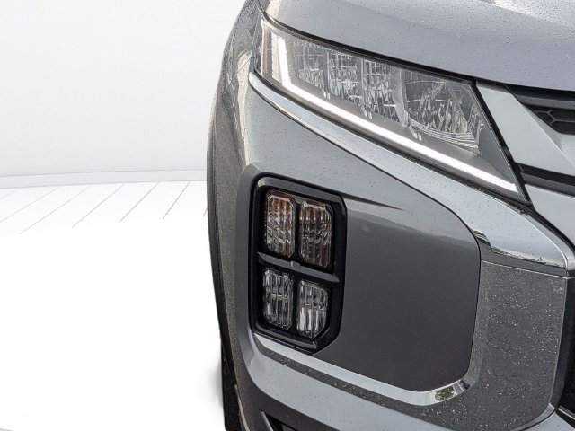 Used 2026 Mitsubishi Outlander Sport ES AWD/4WD image 9
