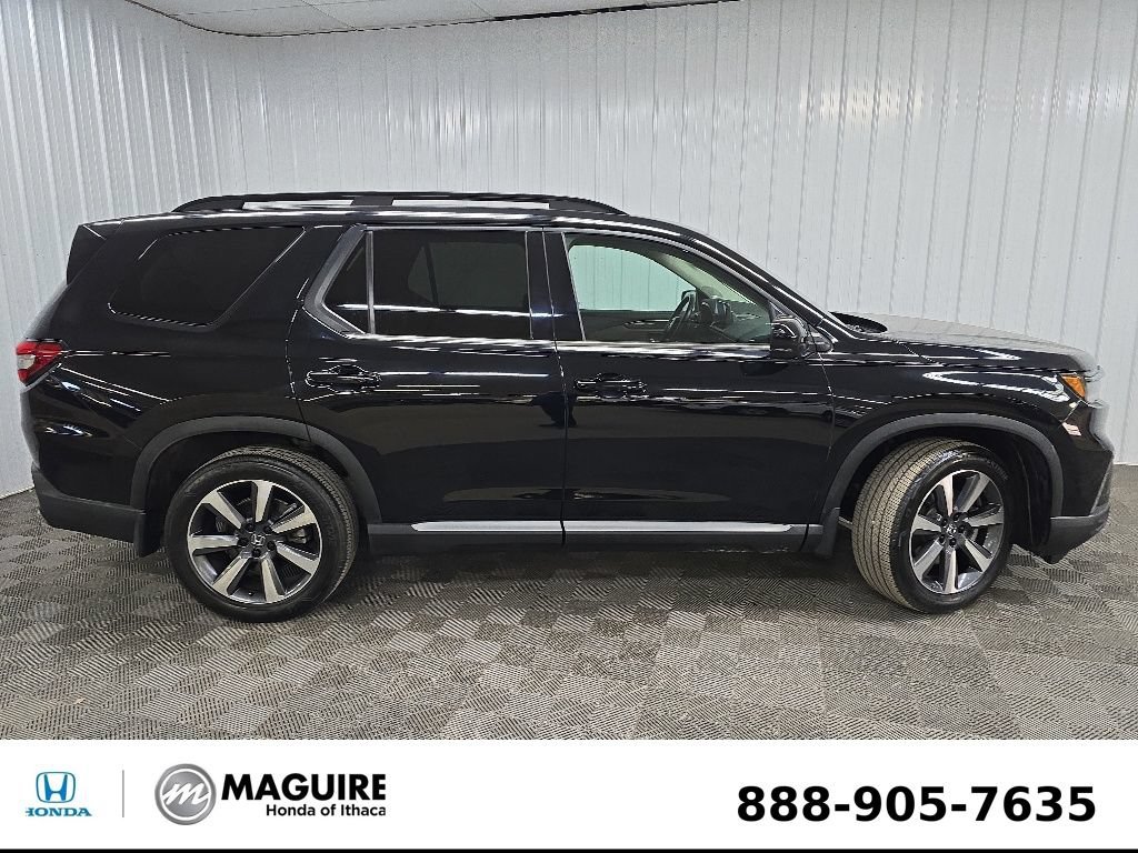 Used 2024 Honda Pilot Elite image 2