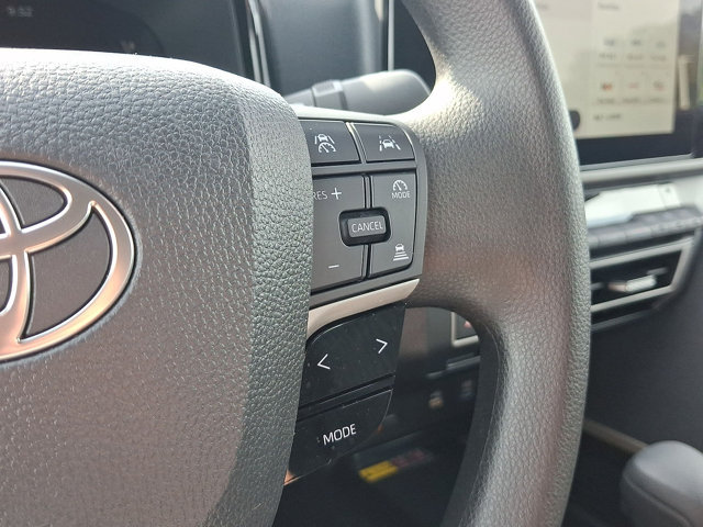 Used 2025 Toyota Camry LE AWD/4WD image 18