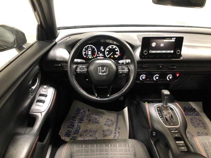 Used 2025 Honda HR-V Sport image 29
