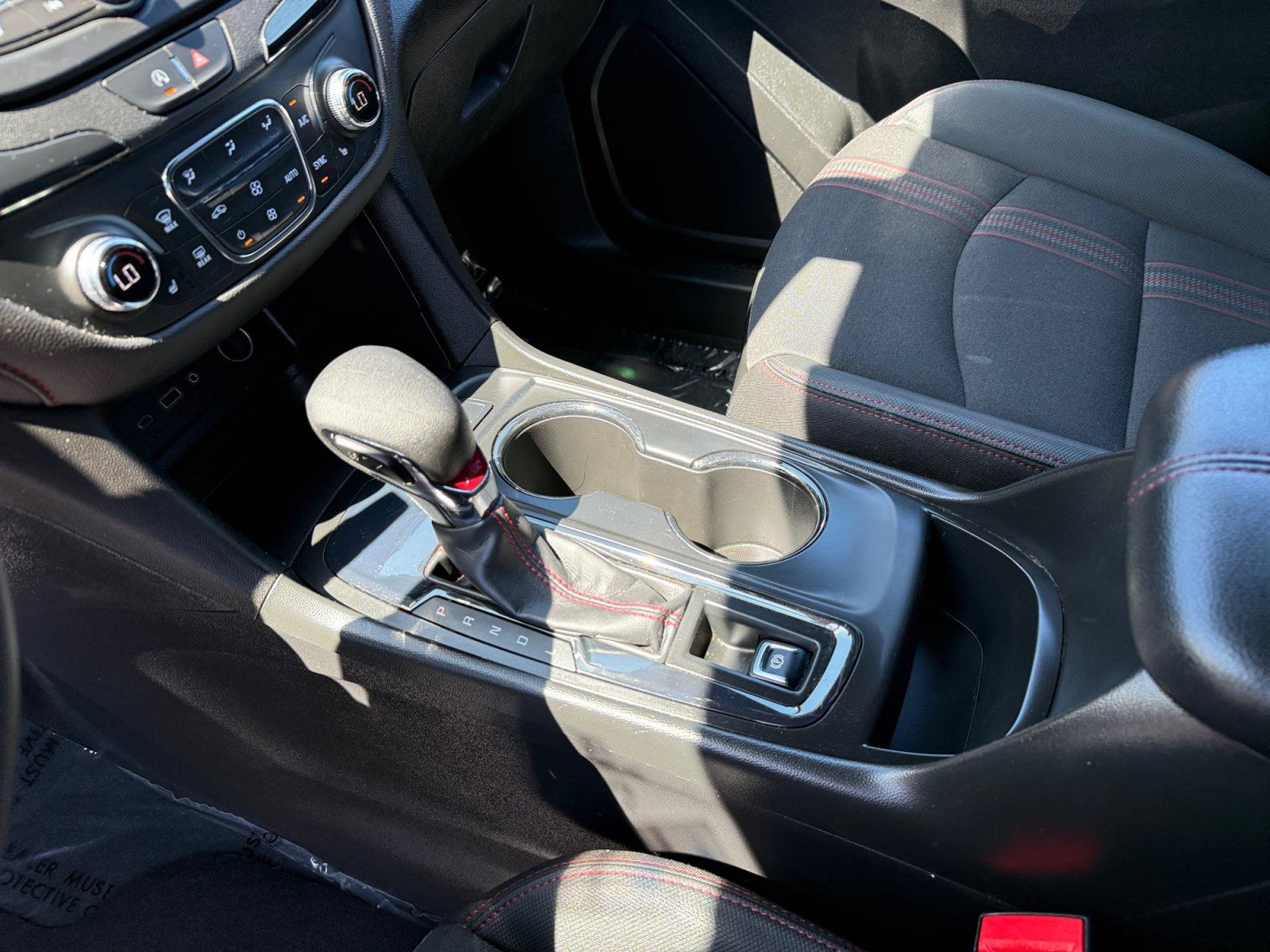 Used 2023 Chevrolet Equinox RS FWD image 13