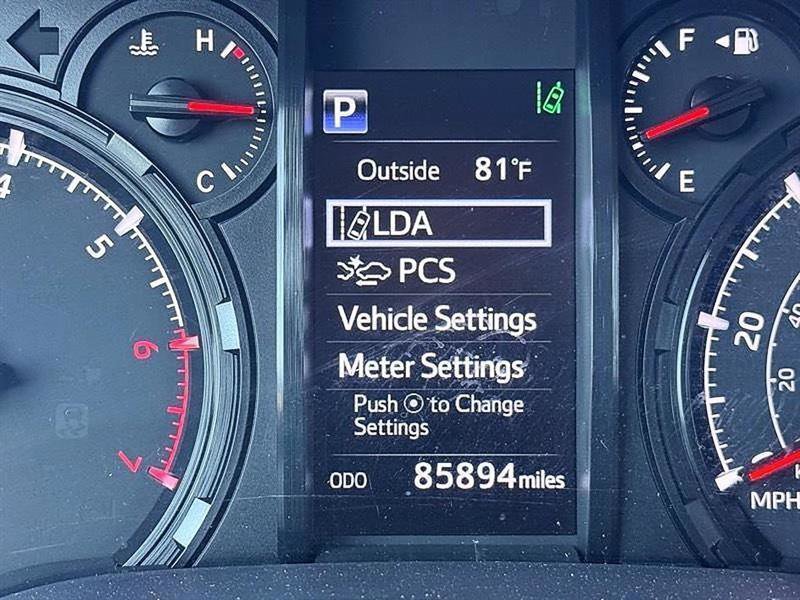 Used 2022 Toyota 4Runner SR5 AWD/4WD image 42