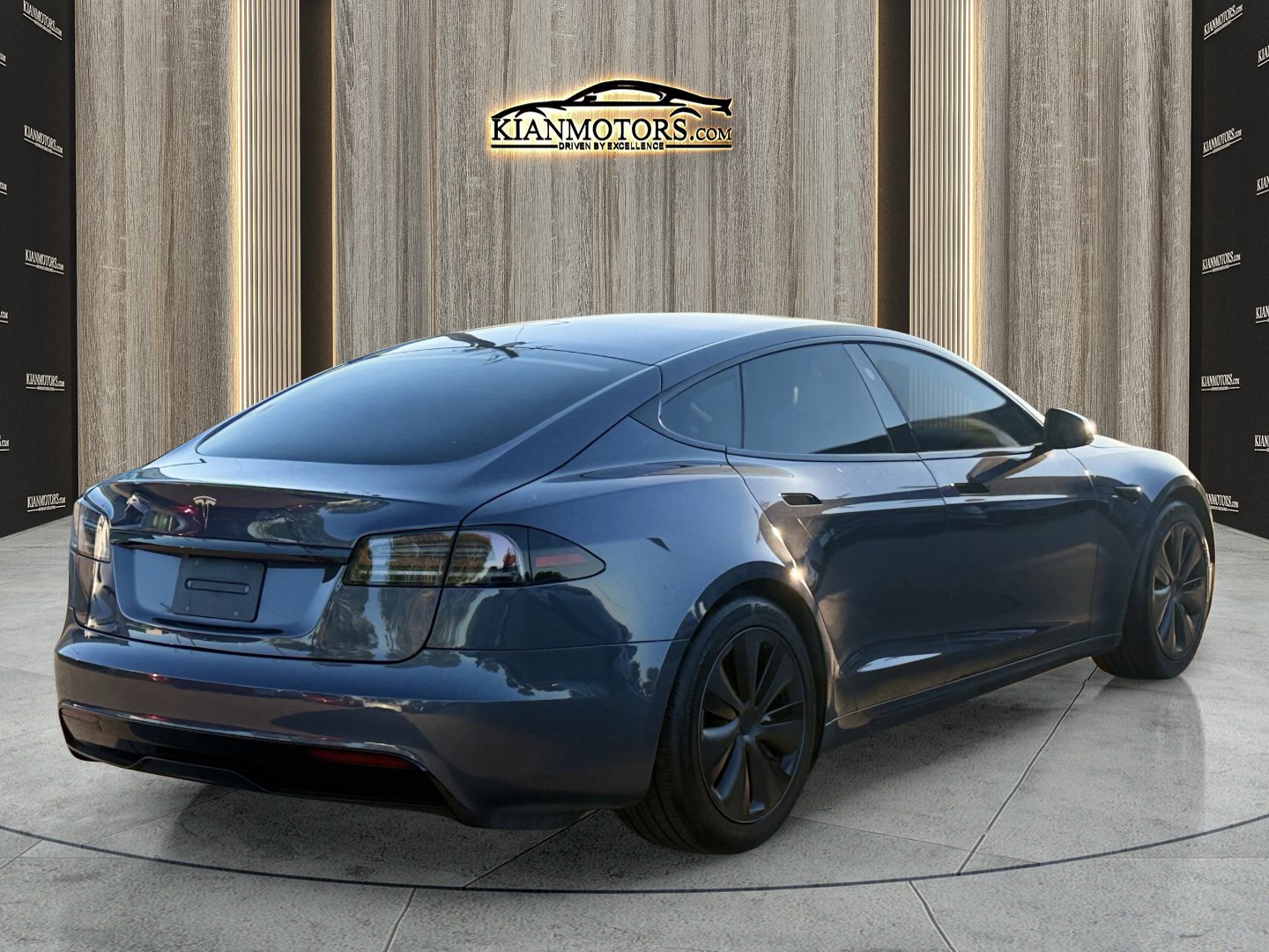 Used 2023 Tesla Model S image 8