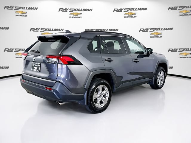 Used 2024 Toyota RAV4 XLE w/ Convenience Package FWD image 7