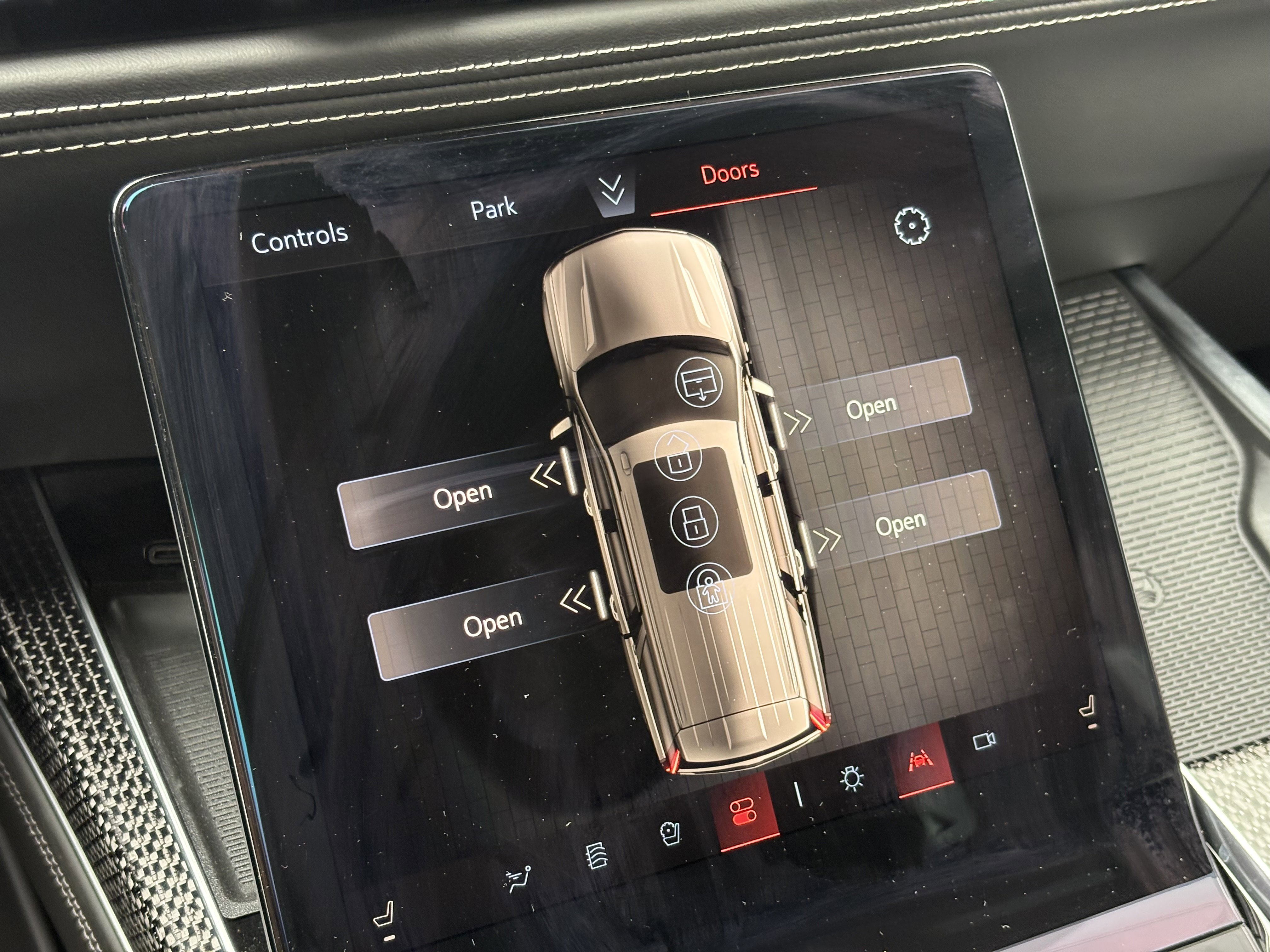 Used 2025 Cadillac Escalade V image 27