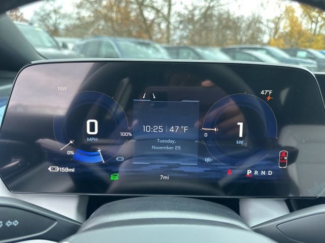 New 2026 Chevrolet Equinox EV LT image 17