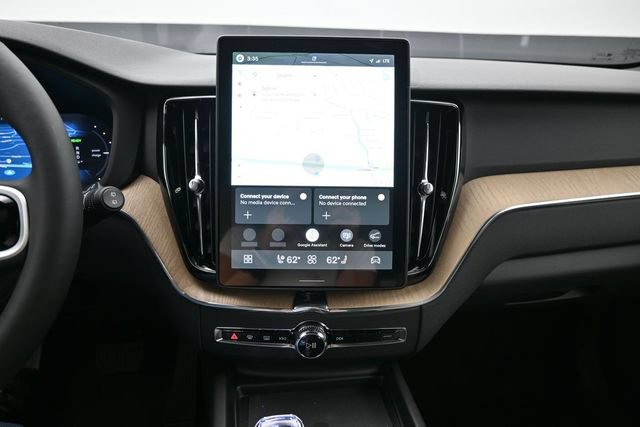 New 2026 Volvo XC60 T8 Plus w/ Protection Package Premier AWD/4WD image 14