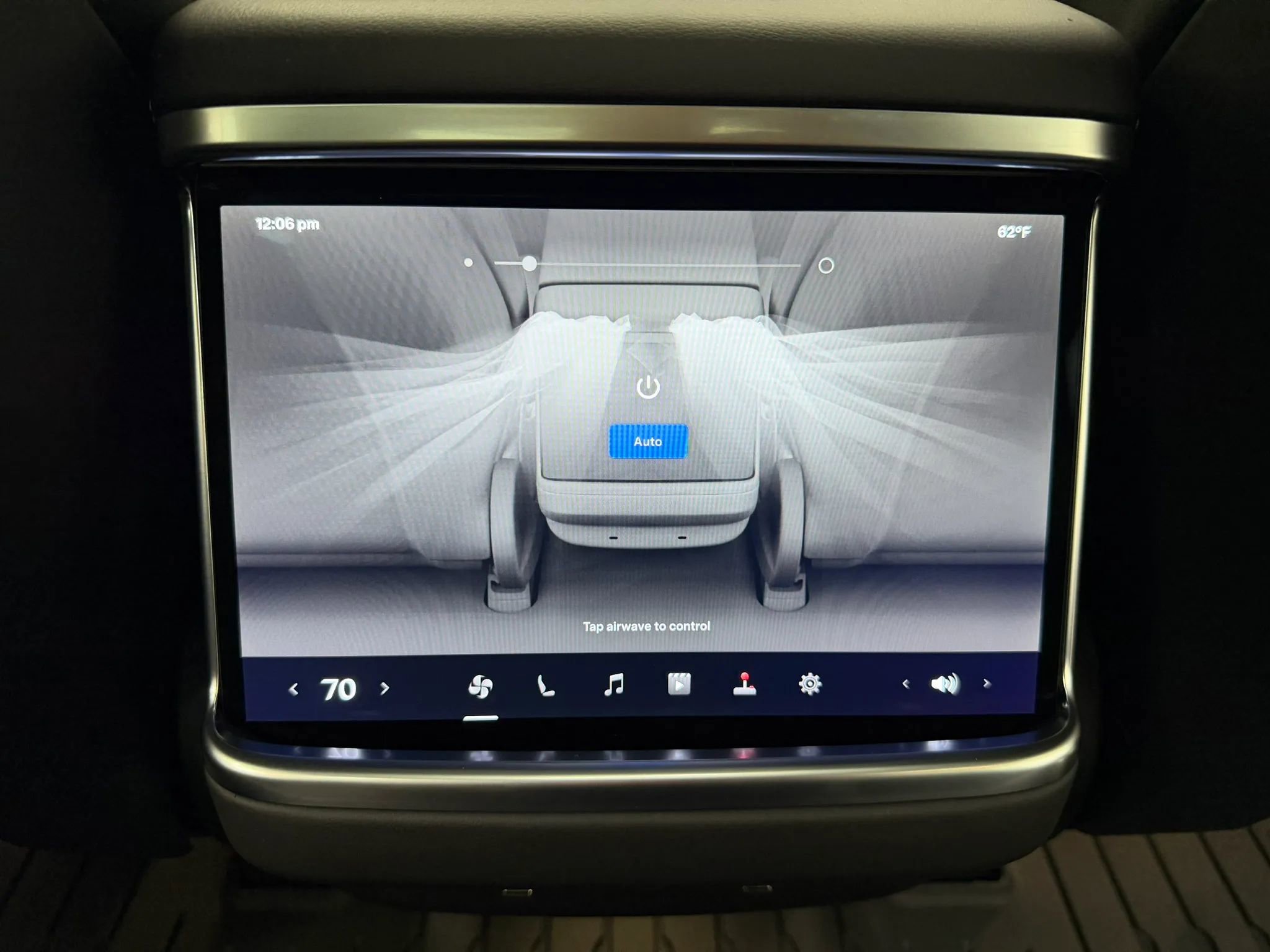 Used 2023 Tesla Model S Standard Range image 18