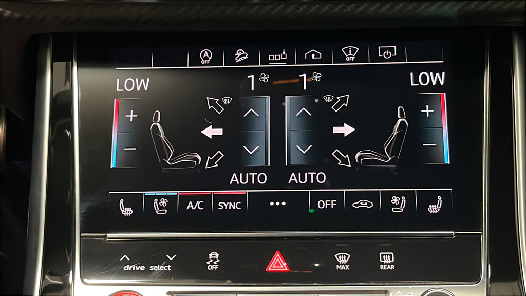 Used 2020 Audi RS Q8 w/ Carbon Optic Package AWD/4WD image 18