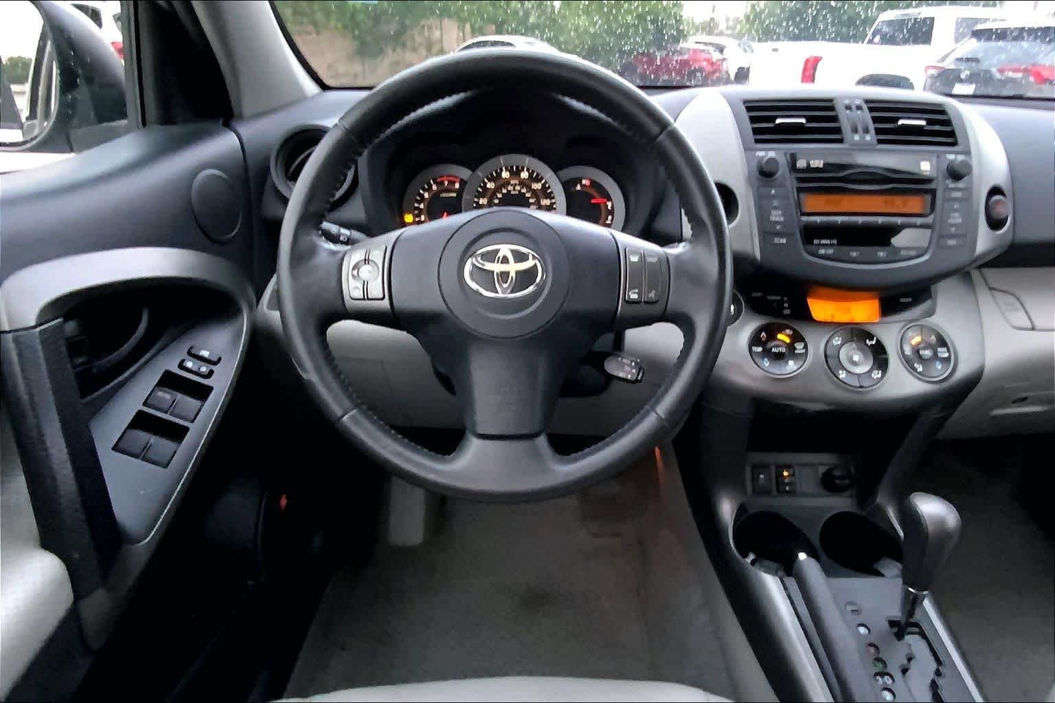 Used 2010 Toyota RAV4 Limited AWD/4WD image 5