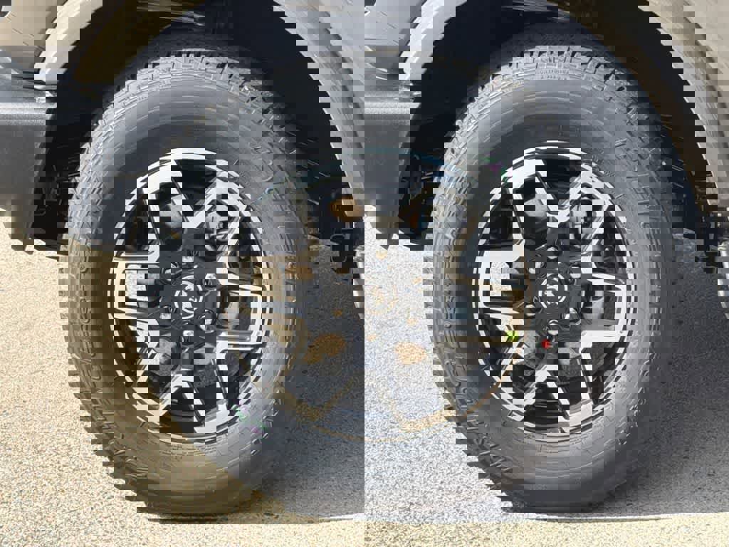 New 2026 Ford Bronco Outer Banks image 9