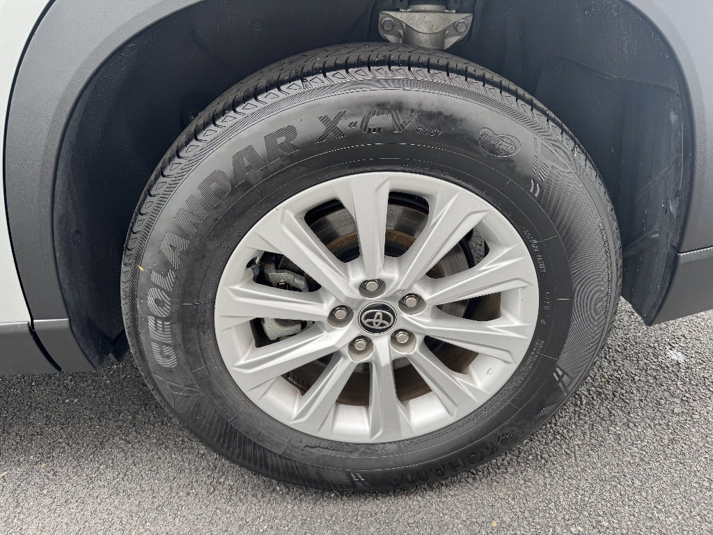 Used 2024 Toyota Grand Highlander XLE image 25